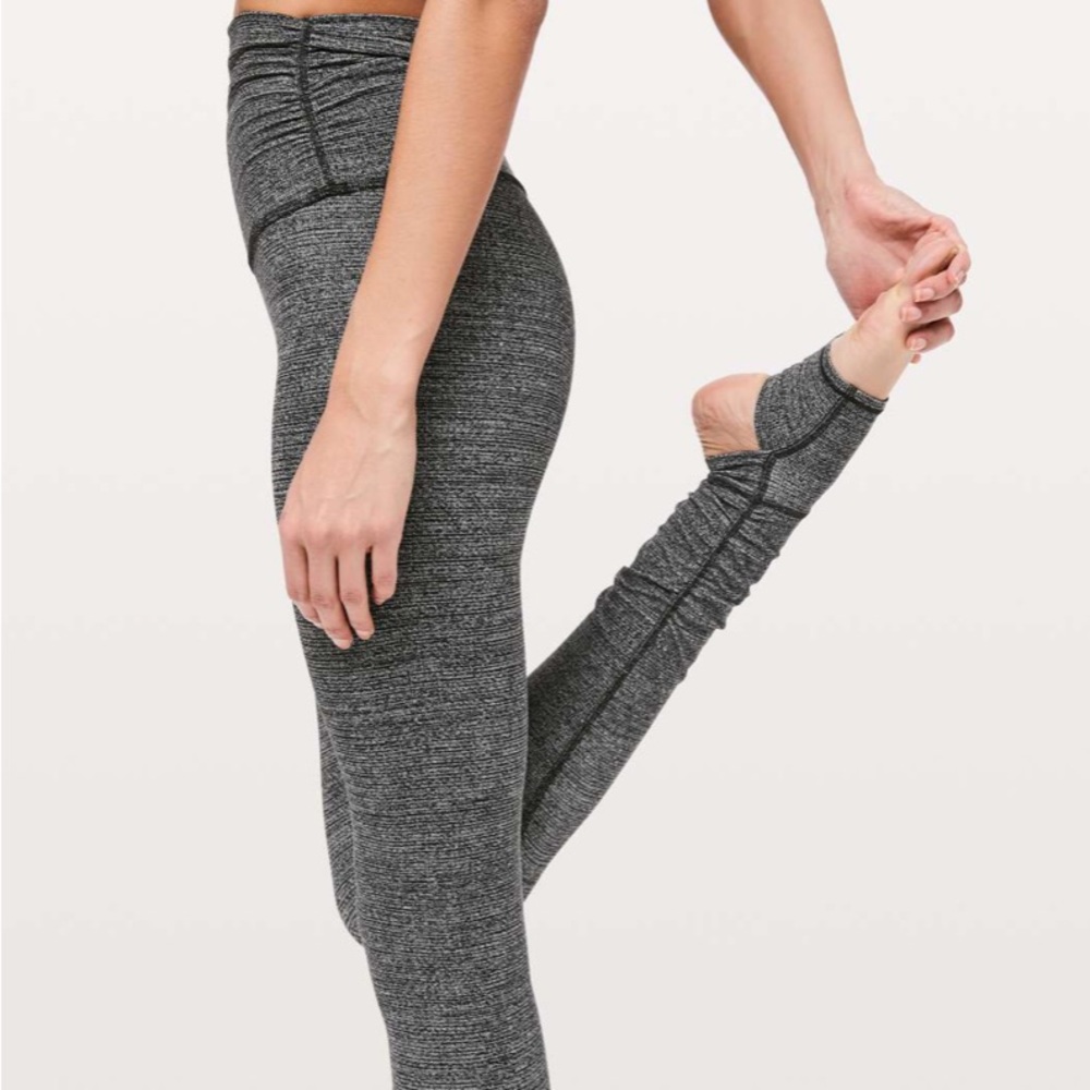 🍋 Lululemon Still Mind Tight Sz. 4 - Picture 3 of 7